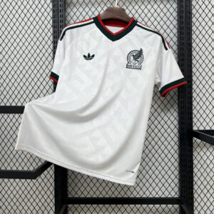 Camiseta de visitante de México para el Mundial 2026