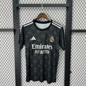 Camiseta especial negra del Real Madrid 25-26 contra Louis Vuitton