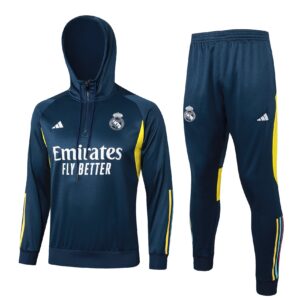 Chándal azul oscuro y amarillo del Real Madrid