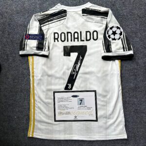 Camisa autografada de "Ronaldo" da Juventus II