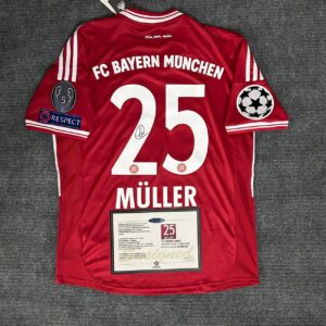 Bayern Munchen "Muller" Signed Shirt